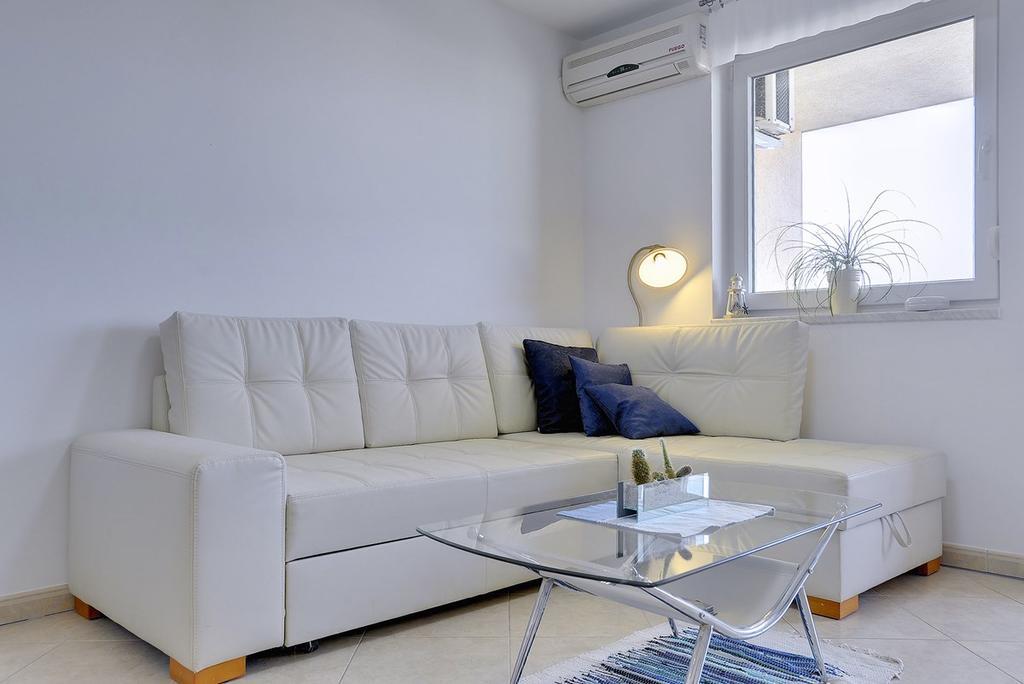 Apartment Frlan Liznjan Exterior photo